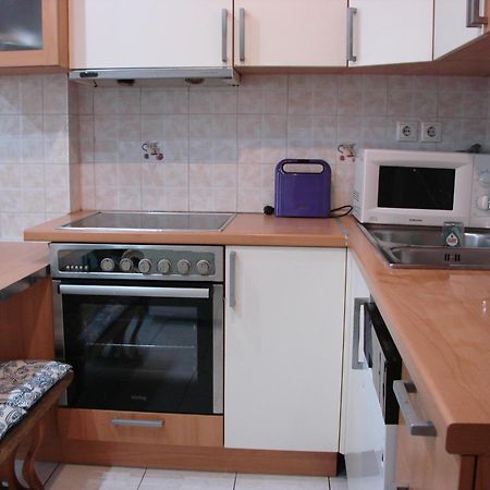 Kyriaki 'S Artistic Apartment Next Metro Agios Ioannis アテネ エクステリア 写真