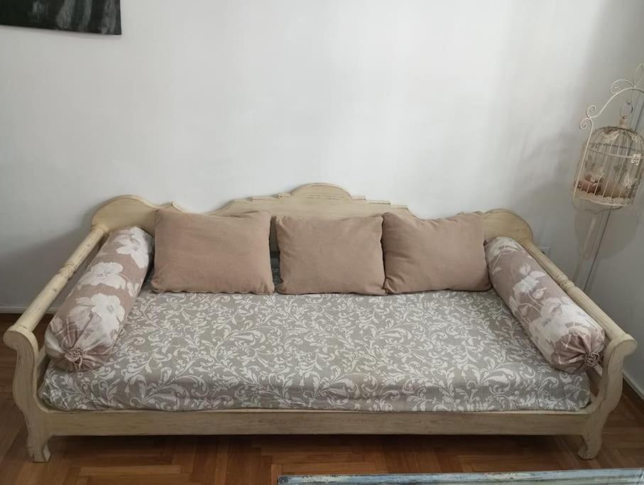 Kyriaki 'S Artistic Apartment Next Metro Agios Ioannis アテネ エクステリア 写真